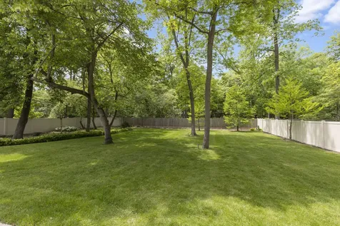 2606 Point O Woods Drive Rockford IL 61114
