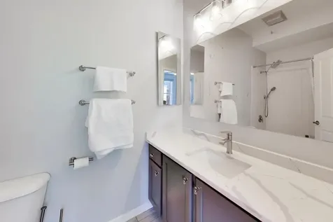 1225 West Lexington Street Chicago IL 60607