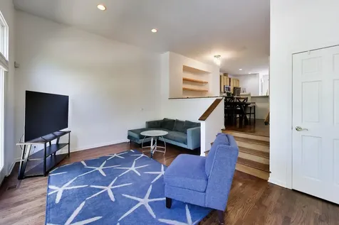 1225 West Lexington Street Chicago IL 60607