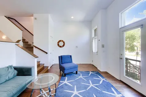 1225 West Lexington Street Chicago IL 60607