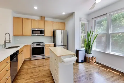 1225 West Lexington Street Chicago IL 60607