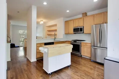 1225 West Lexington Street Chicago IL 60607