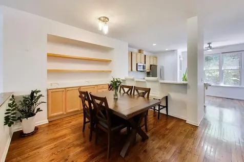 1225 West Lexington Street Chicago IL 60607