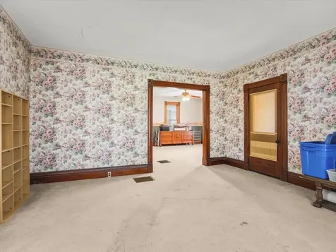 927 East Lincoln Avenue Belvidere IL 61008