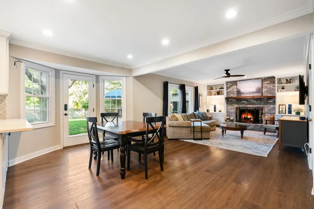 629 Joshua Court Naperville IL 60540
