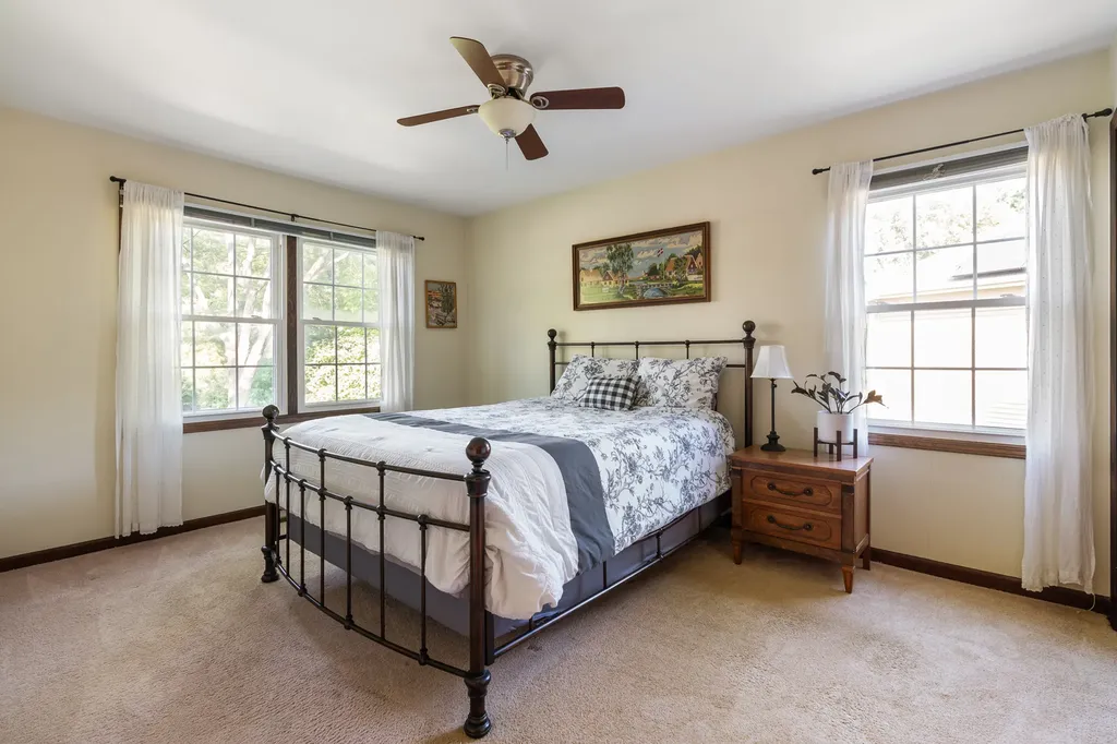 629 Joshua Court Naperville IL 60540