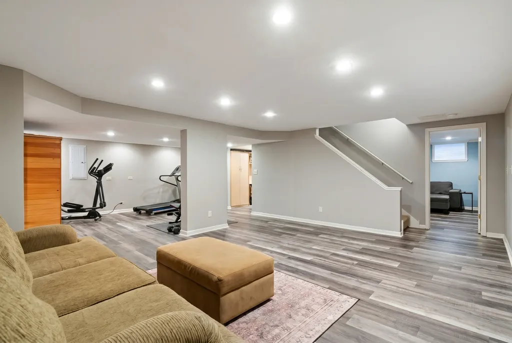 629 Joshua Court Naperville IL 60540
