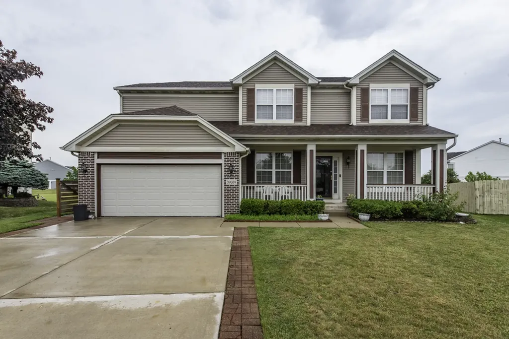 39689 Lynsee Court Beach Park IL 60083