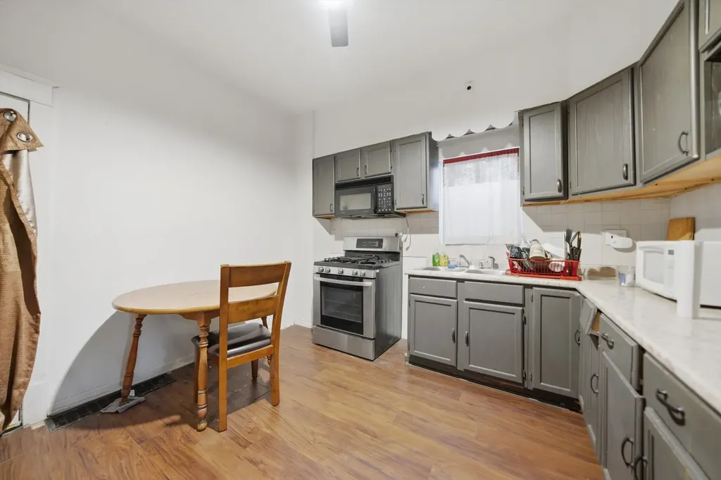 1846 West 23rd Street Chicago IL 60608