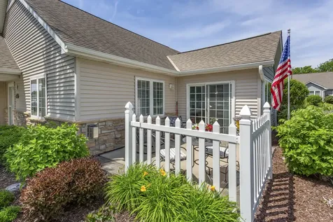 2035 Somerset Lane Sycamore IL 60178