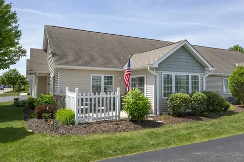 2035 Somerset Lane Sycamore IL 60178