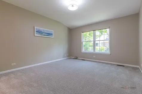 118 Bay Drive Itasca IL 60143