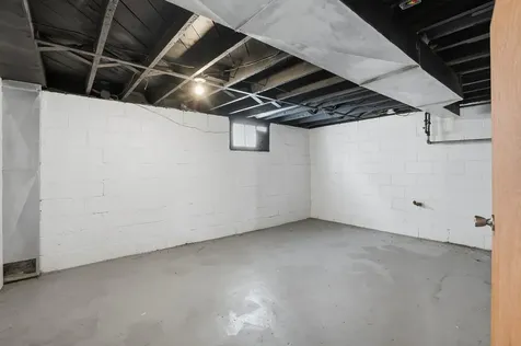 1117 19TH Avenue Rock Island IL 61201