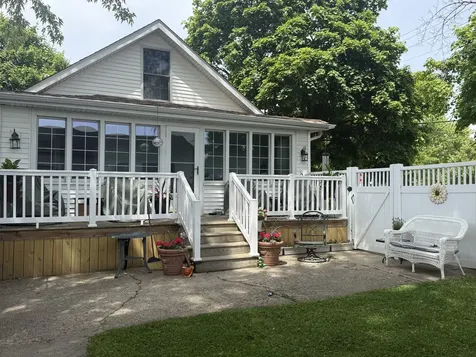 2701 Harrison Place Waukegan IL 60085