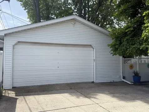 2701 Harrison Place Waukegan IL 60085