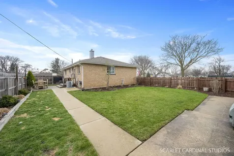 617 East Berkshire Avenue Lombard IL 60148
