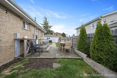 617 East Berkshire Avenue Lombard IL 60148