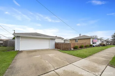 617 East Berkshire Avenue Lombard IL 60148