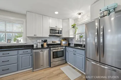 617 East Berkshire Avenue Lombard IL 60148