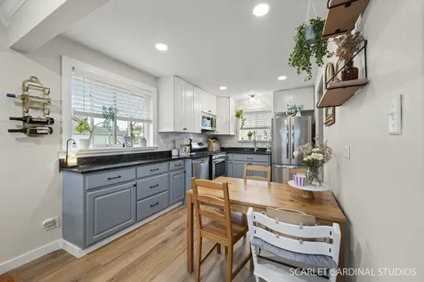 617 East Berkshire Avenue Lombard IL 60148