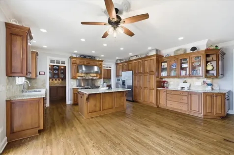 21250 South Redwood Lane Shorewood IL 60404