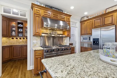 21250 South Redwood Lane Shorewood IL 60404