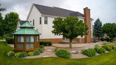 21250 South Redwood Lane Shorewood IL 60404