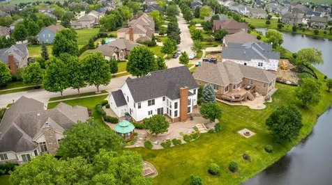 21250 South Redwood Lane Shorewood IL 60404