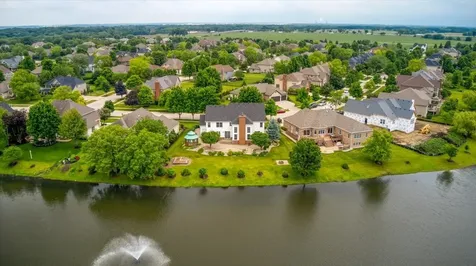 21250 South Redwood Lane Shorewood IL 60404