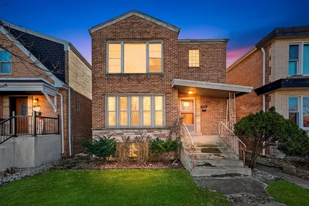 4405 West Marquette Road Chicago IL 60629