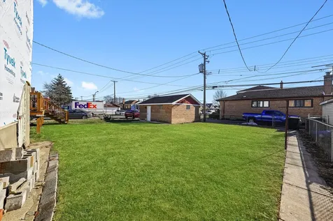 4405 West Marquette Road Chicago IL 60629