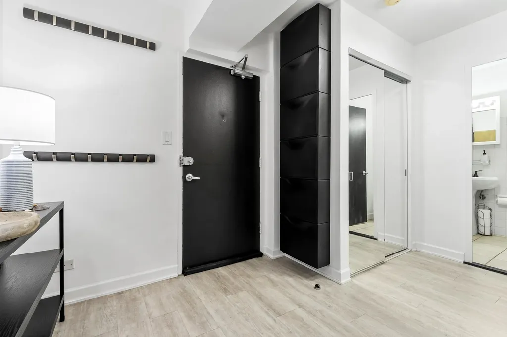 4950 North Marine Drive Chicago IL 60640