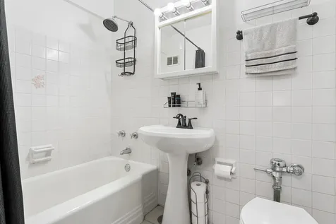 4950 North Marine Drive Chicago IL 60640