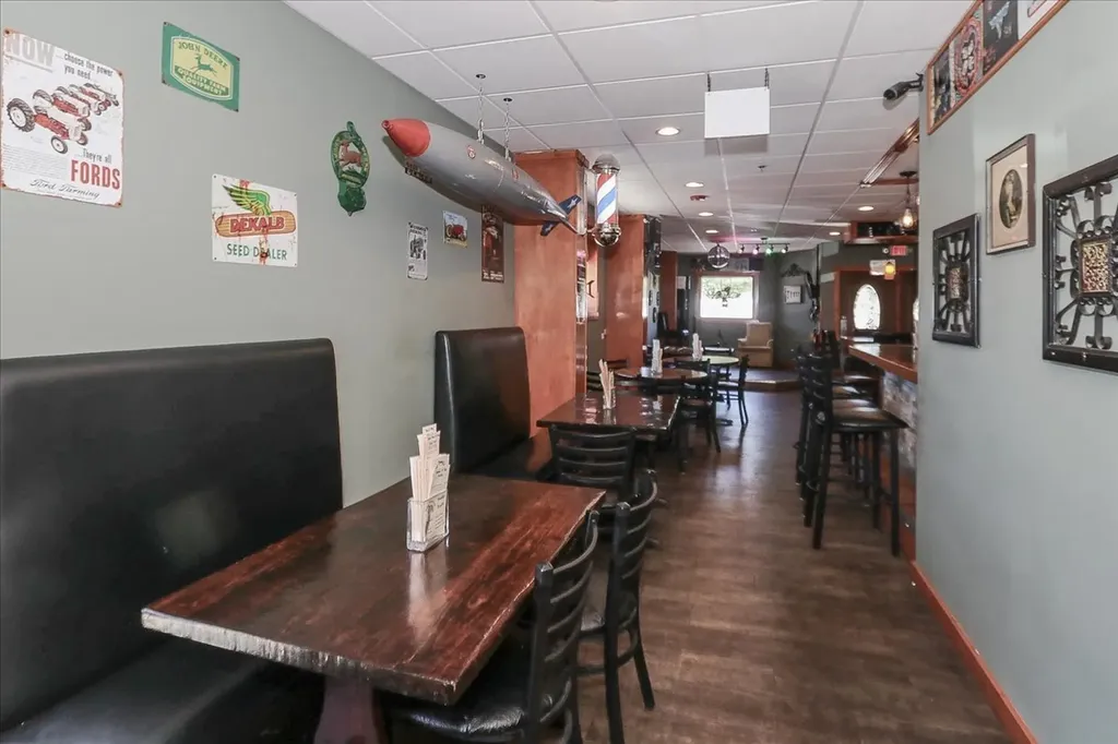 101-103 East Irving Park Road Roselle IL 60172