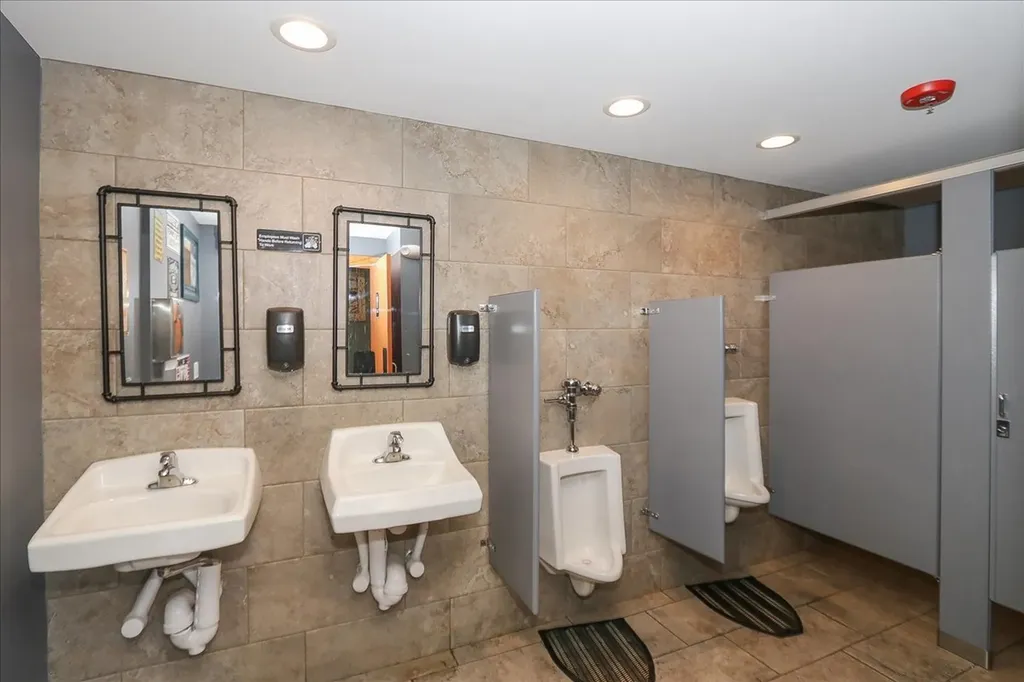 101-103 East Irving Park Road Roselle IL 60172
