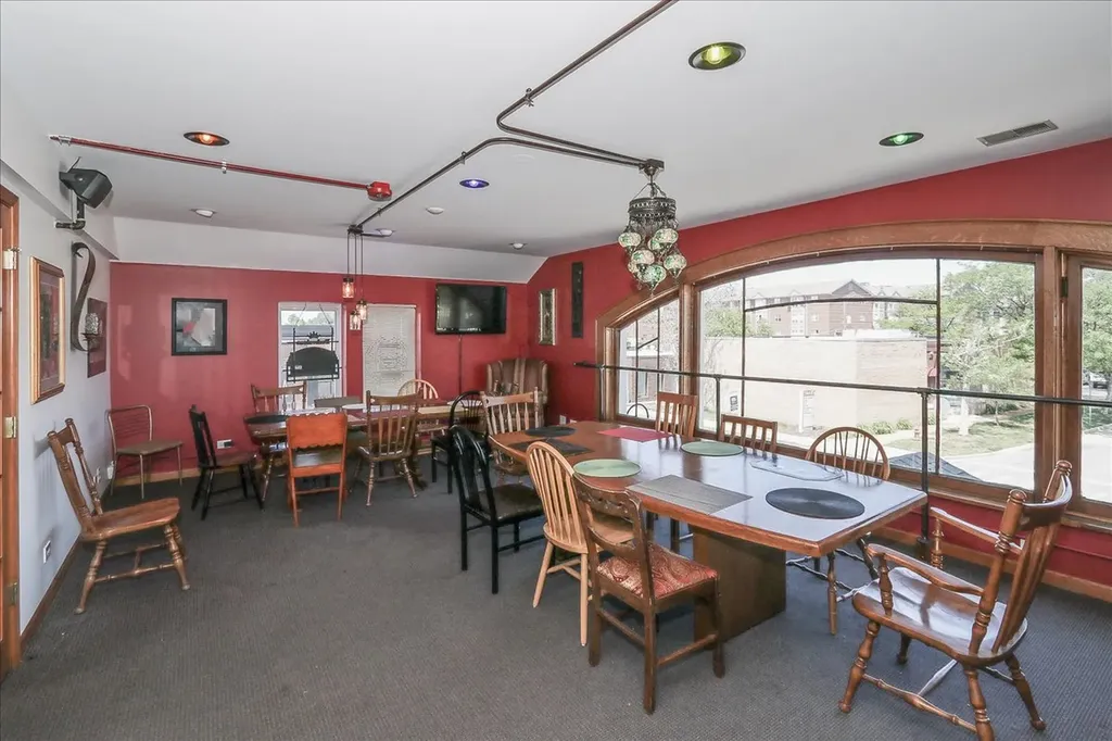 101-103 East Irving Park Road Roselle IL 60172