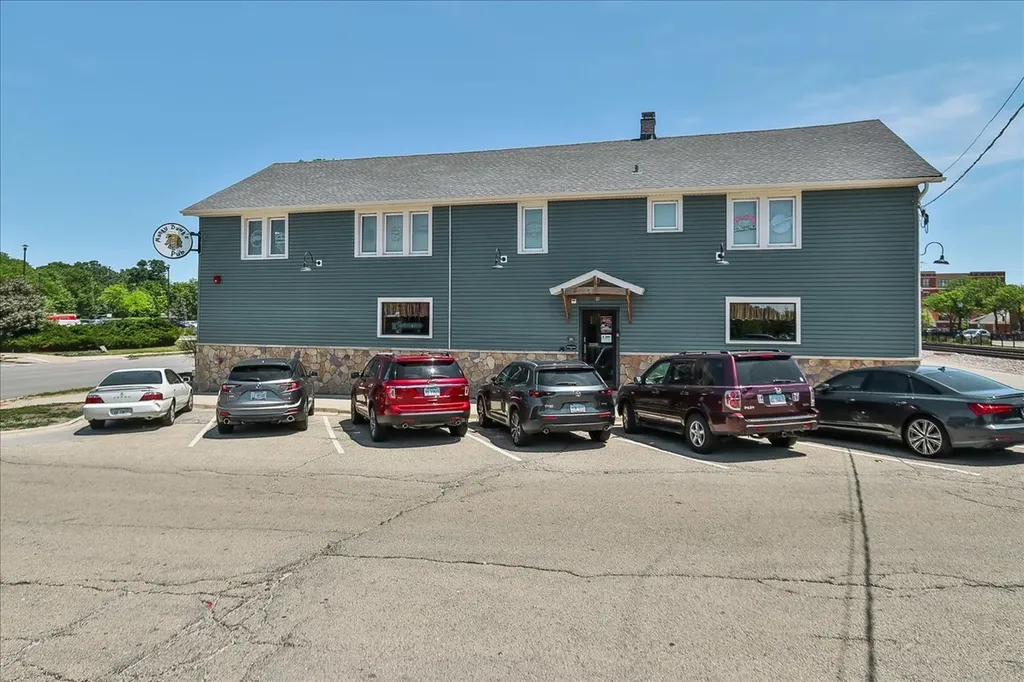 101-103 East Irving Park Road Roselle IL 60172