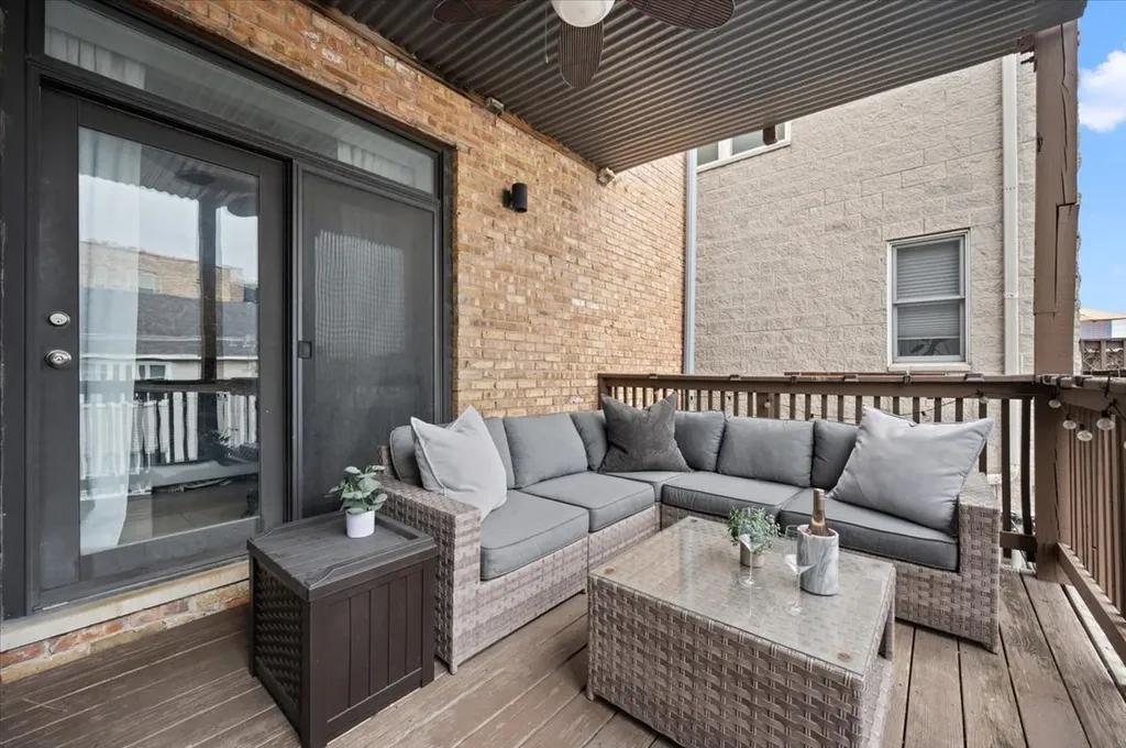 636 North Racine Avenue Chicago IL 60642
