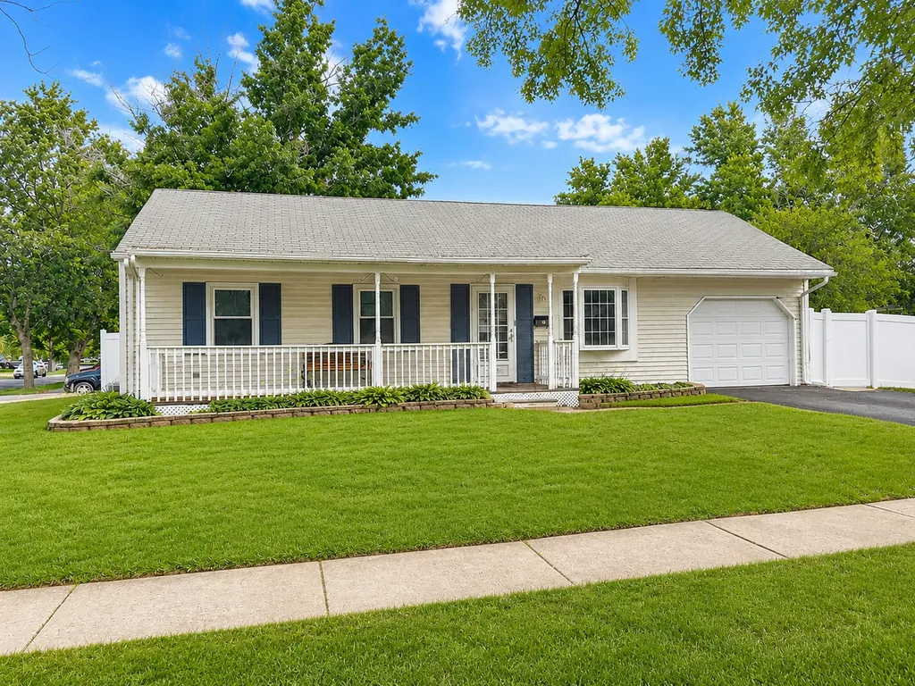 22704 Theodore Avenue Sauk Village IL 60411