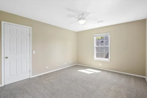 2778 Miller Road Geneva IL 60134