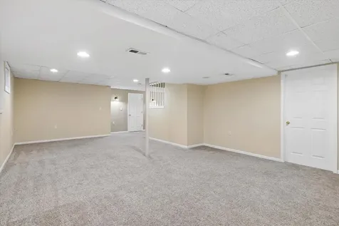 2778 Miller Road Geneva IL 60134