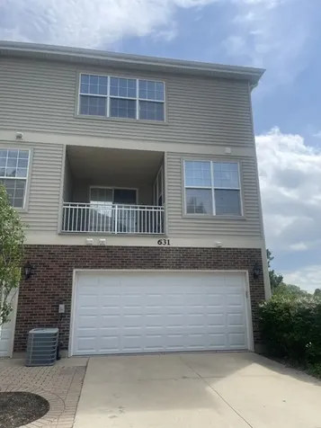 631 Pheasant Trail St. Charles IL 60174