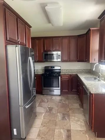 631 Pheasant Trail St. Charles IL 60174