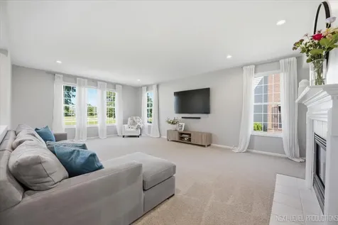 8325 Watson Circle Lakewood IL 60014