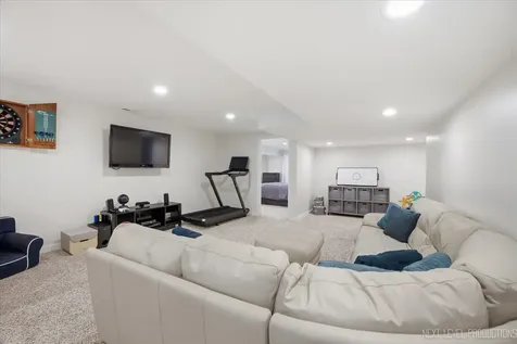 8325 Watson Circle Lakewood IL 60014