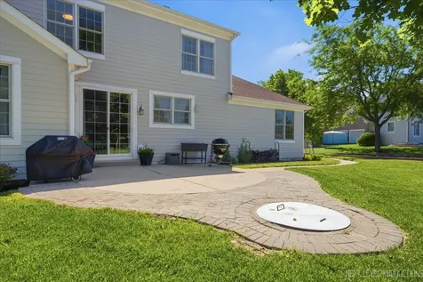 8325 Watson Circle Lakewood IL 60014