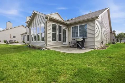 2526 Windward Boulevard Champaign IL 61821