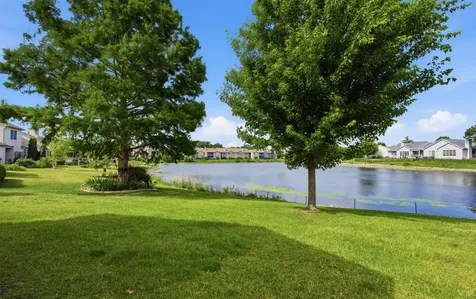 2526 Windward Boulevard Champaign IL 61821