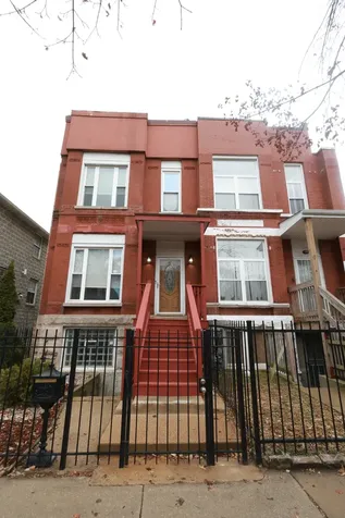 3651 South Giles Avenue Chicago IL 60653