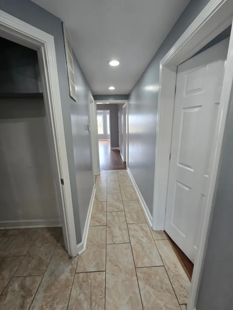 7443 South Dante Avenue Chicago IL 60619